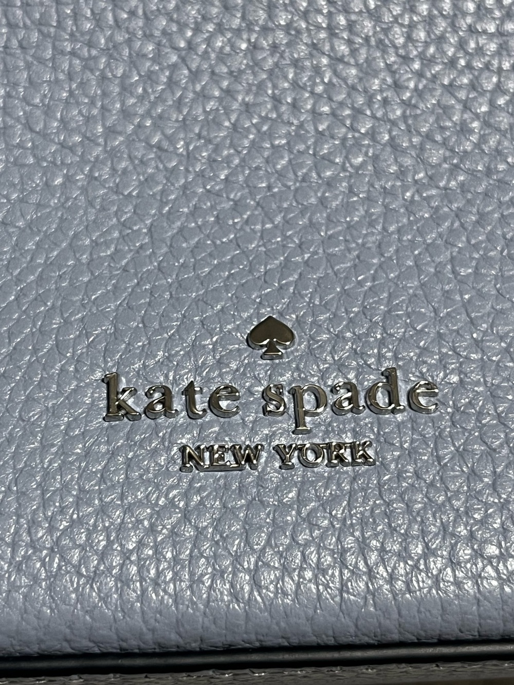 Kate Spade Leila Snake Embossed Convertible
Wristlet & Wallet
BUNDLE - Picture 4 of 11